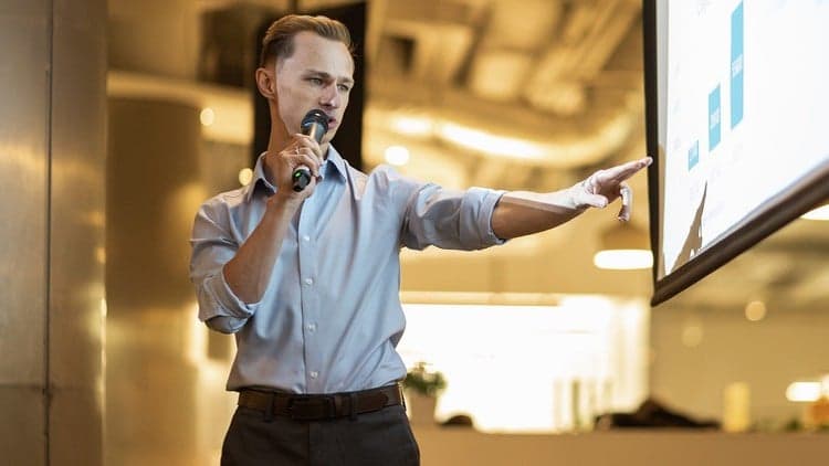 Omnichannel Sales & Service Management with AI & Chat Bots - Free Udemy Course