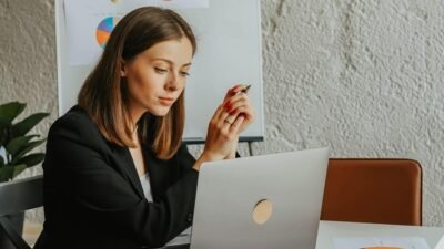 Guía ChatGPT: Cómo ganar dinero en línea usando ChatGPT