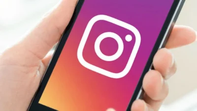 Build Instagram clone - React TailwindCSS Firebase