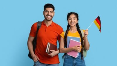 Learn German in Hindi (German A1)